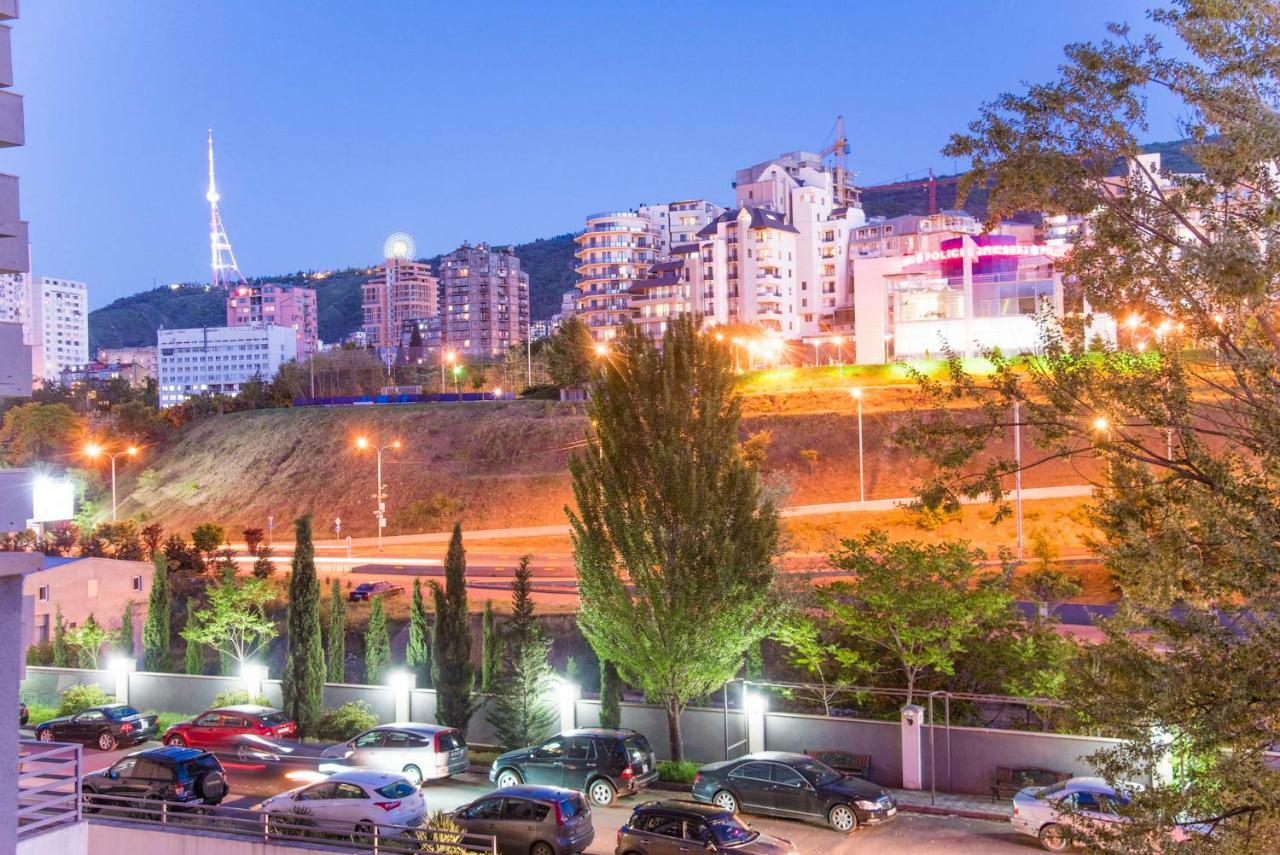 Tbilisi Apartment Tennis Court Dış mekan fotoğraf